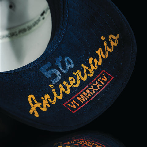 5to Aniversario Beige / Navy Blue Edition
